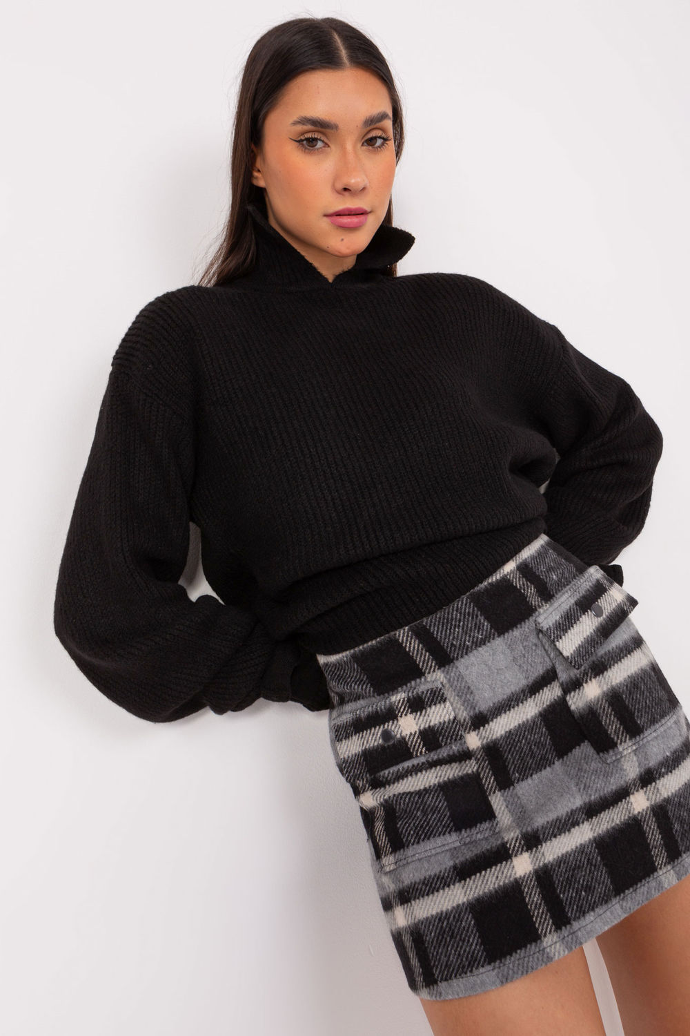1005001 Short skirt model 188808 Lakerta