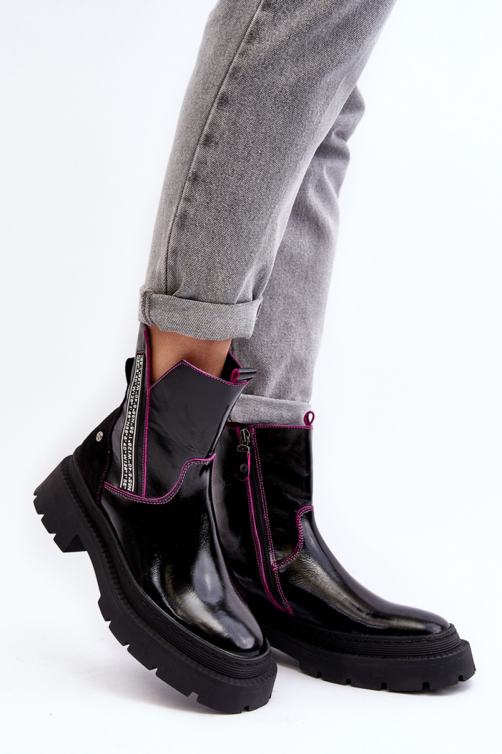 1010831 Heeled low shoes model 190707 Step in style