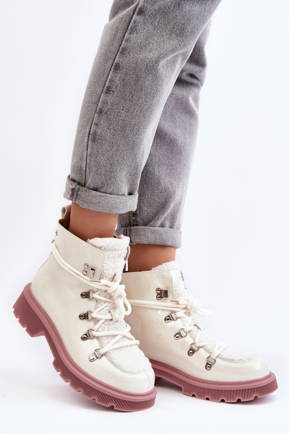 1010860 Trapper shoes model 190717 Step in style