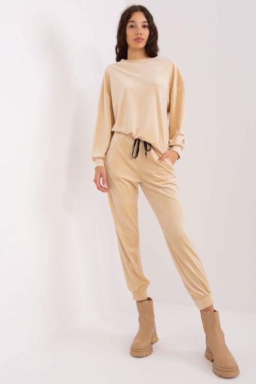 1013984 Set model 191740 Italy Moda