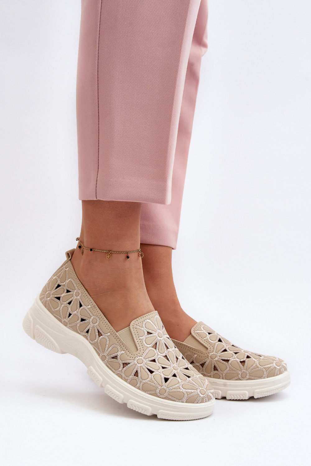 1018109 Half shoes model 193135 Step in style