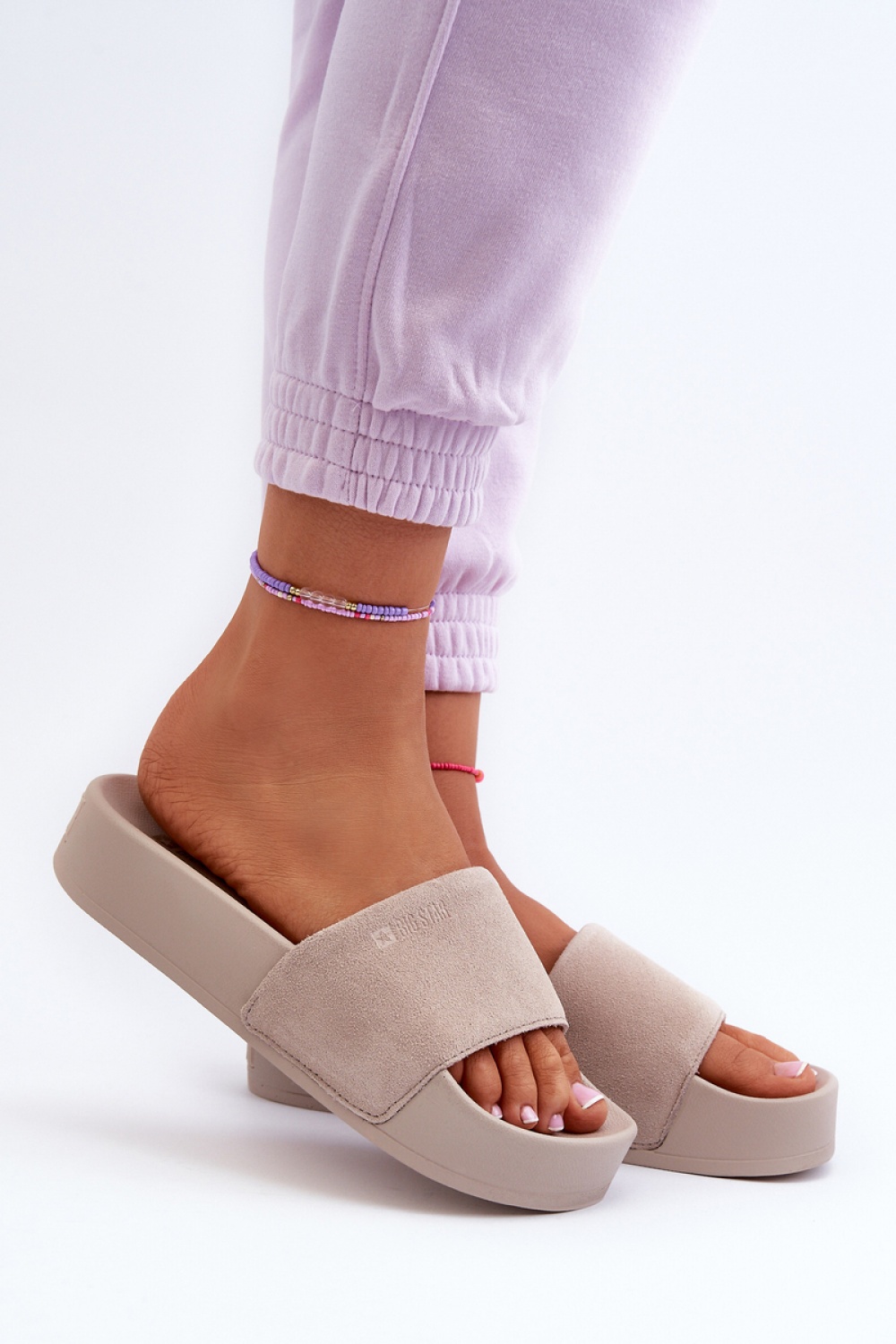 1024851 Flip-flops model 195433 Step in style