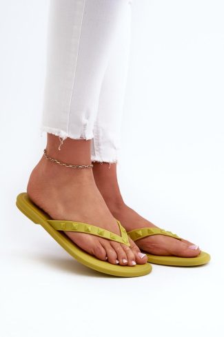 1031833 Japanese flip-flops model 197615 Step in style