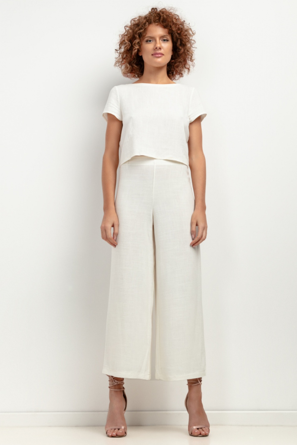 1034505 Women trousers model 198546 Tessita