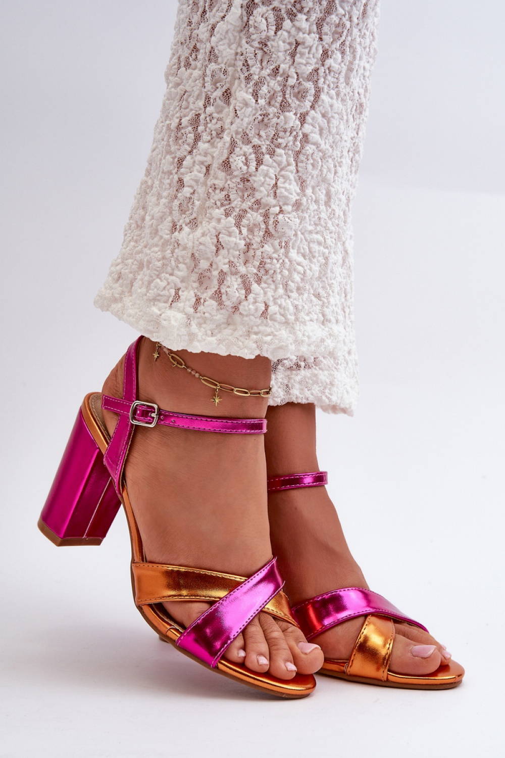 1034908 Heel sandals model 198680 Step in style