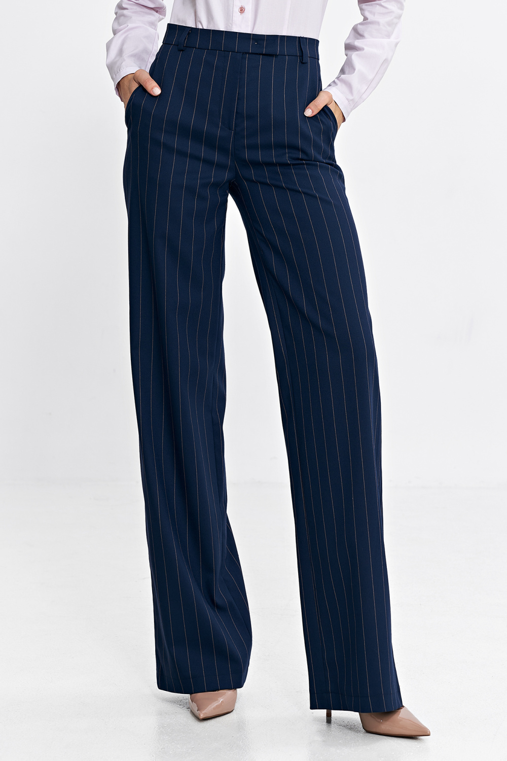 1039573 Trousers model 200390 Nife