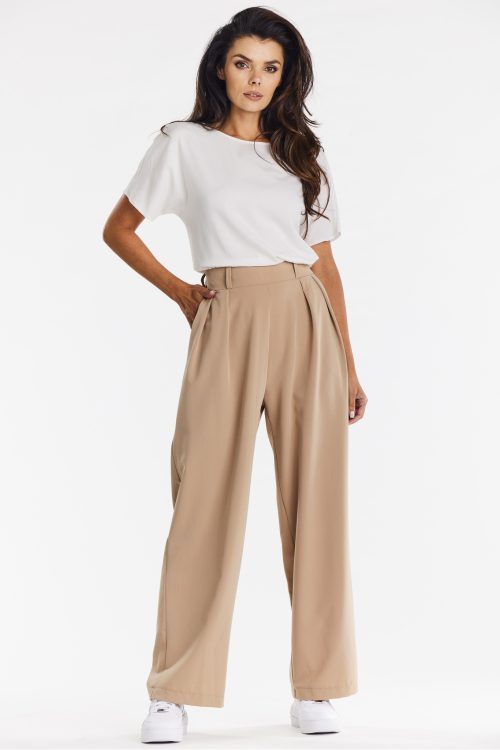 1040142 Women trousers model 200574 awama