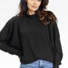 1040161 Turtleneck model 200579 awama