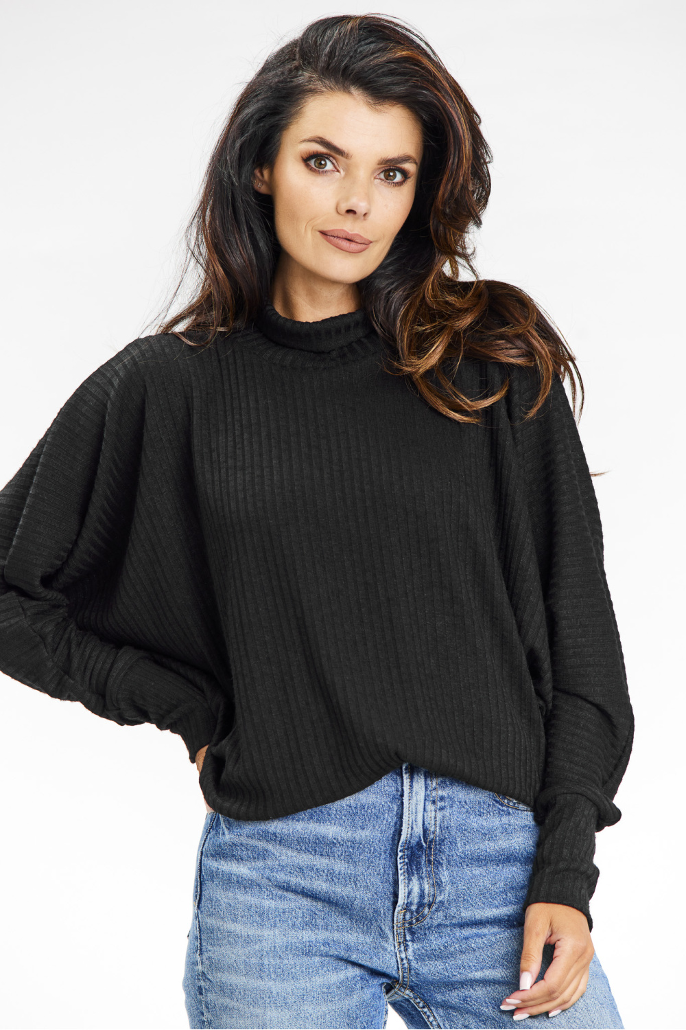 1040161 Turtleneck model 200579 awama