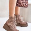 Platform boots model 201171 Step in style