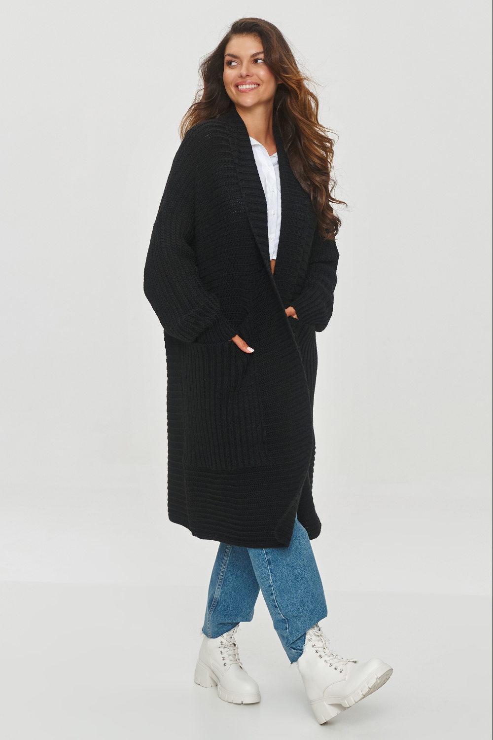 1043912 Cardigan model 201793 Makadamia