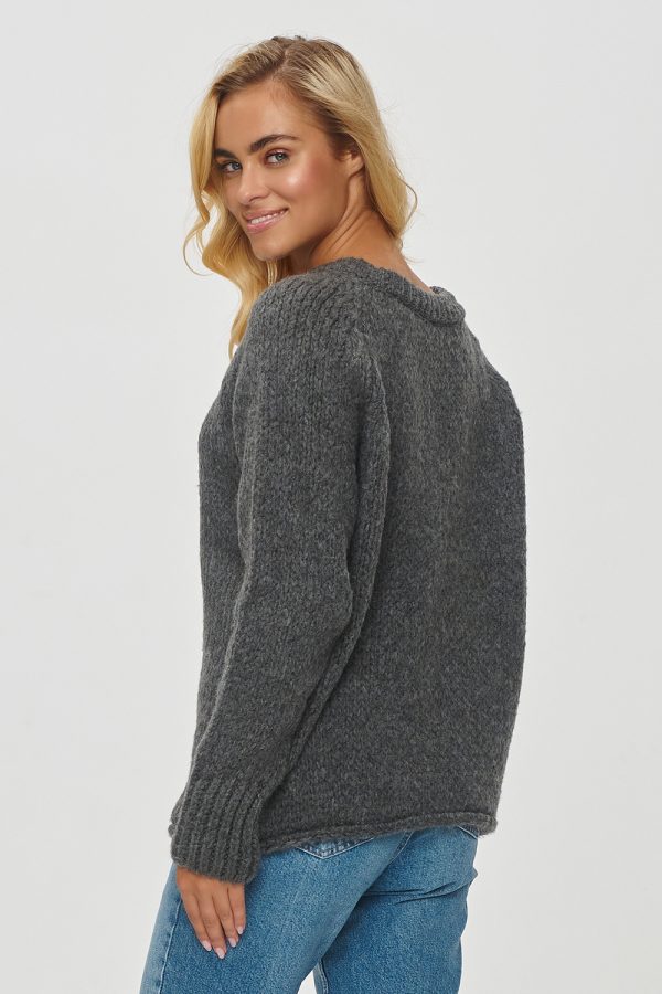 Jumper model 201805 Makadamia