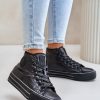 Sneakers model 201920 Step in style