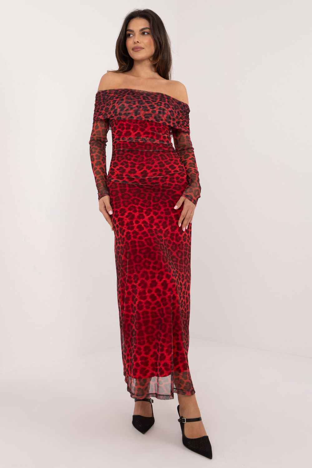 1045762 Evening dress model 202390 Italy Moda