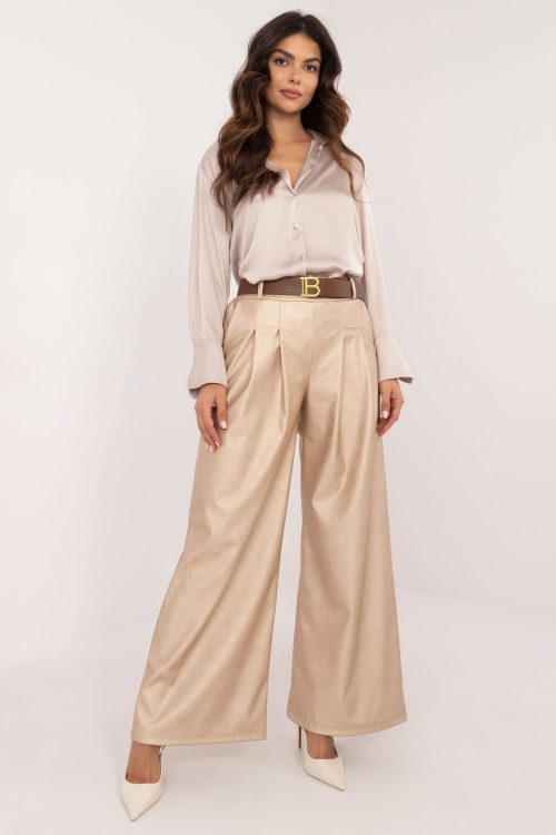 1047292 Women trousers model 202894 Italy Moda