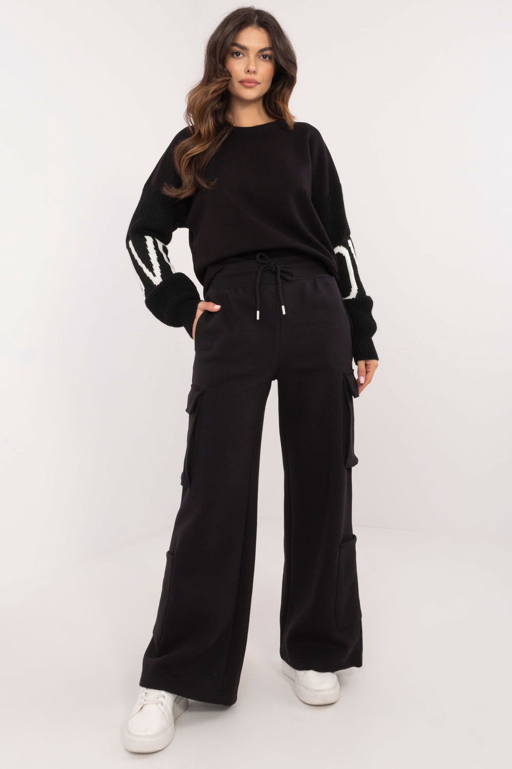 1047447 Tracksuit trousers model 202946 Sublevel