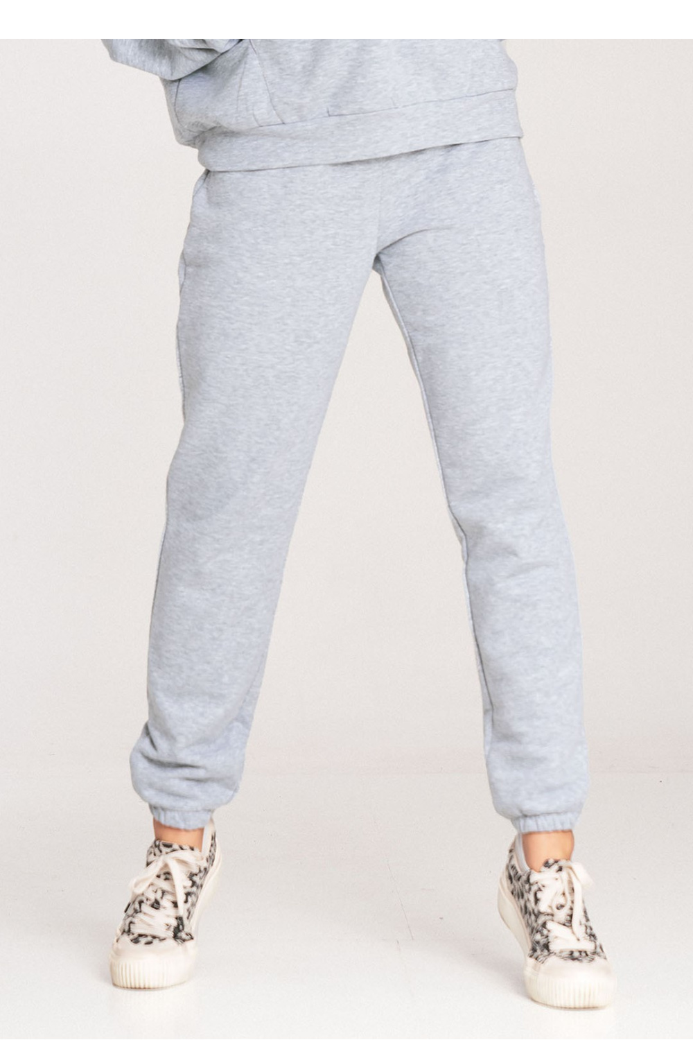 1047981 Tracksuit trousers model 203129 Figl