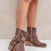 1050272 Heel boots model 203867 Step in style