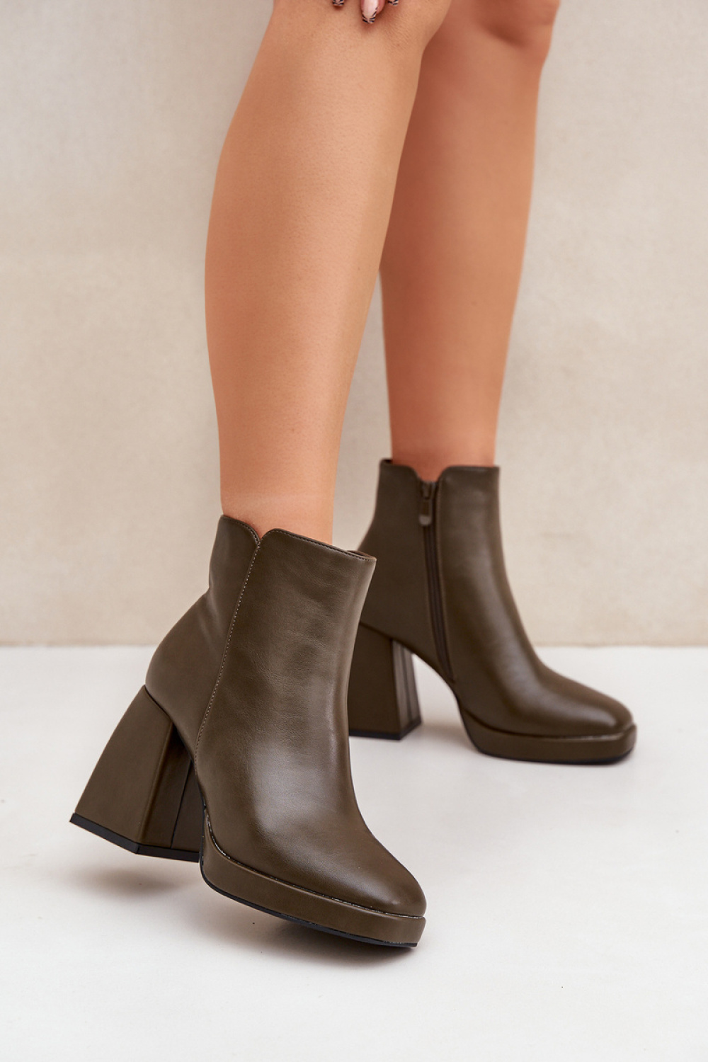 1052857 Heel boots model 204677 Step in style