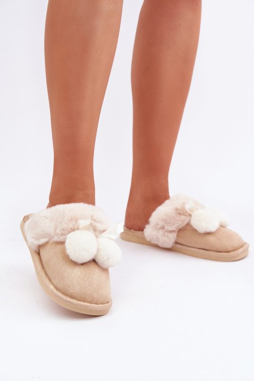 1053651 Slippers model 204930 Step in style
