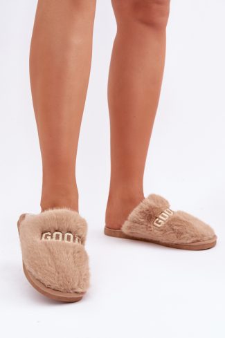 1053684 Slippers model 204941 Step in style