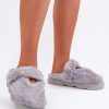 1053711 Slippers model 204950 Step in style