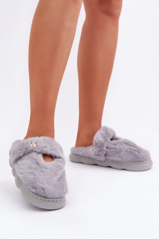 1053711 Slippers model 204950 Step in style