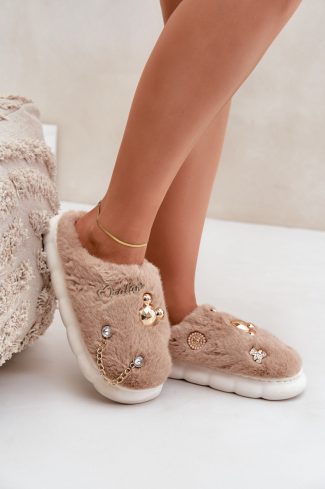 1053726 Slippers model 204955 Step in style