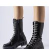 1054130 Boots model 205082 Solea