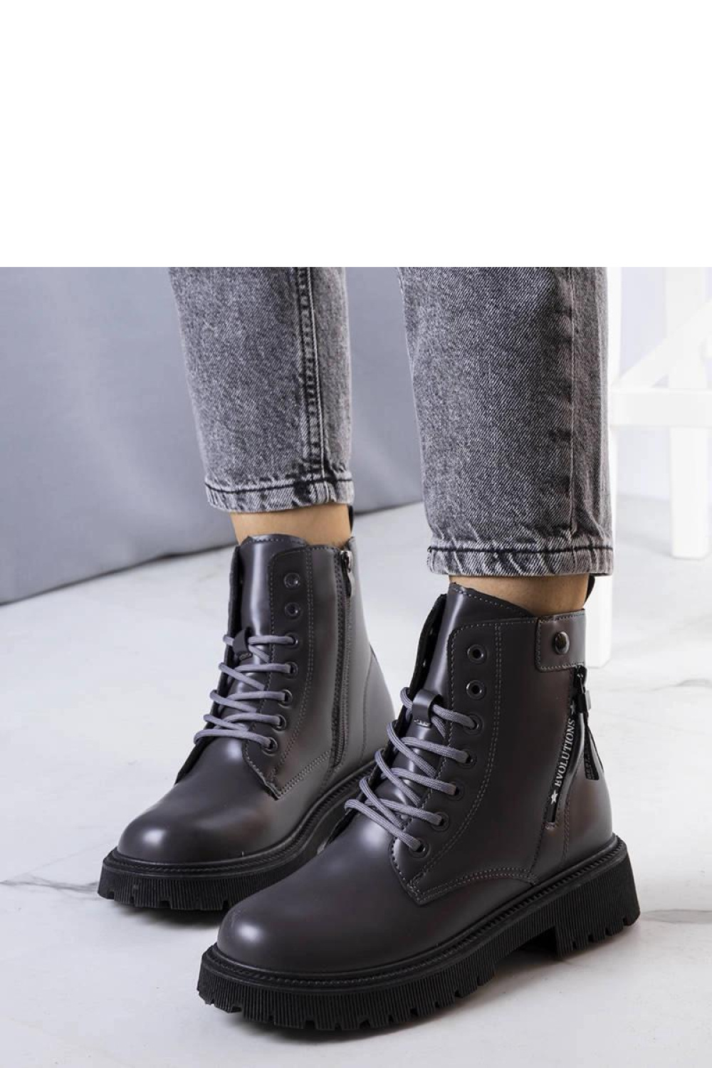 1055611 Boots model 205885 Solea