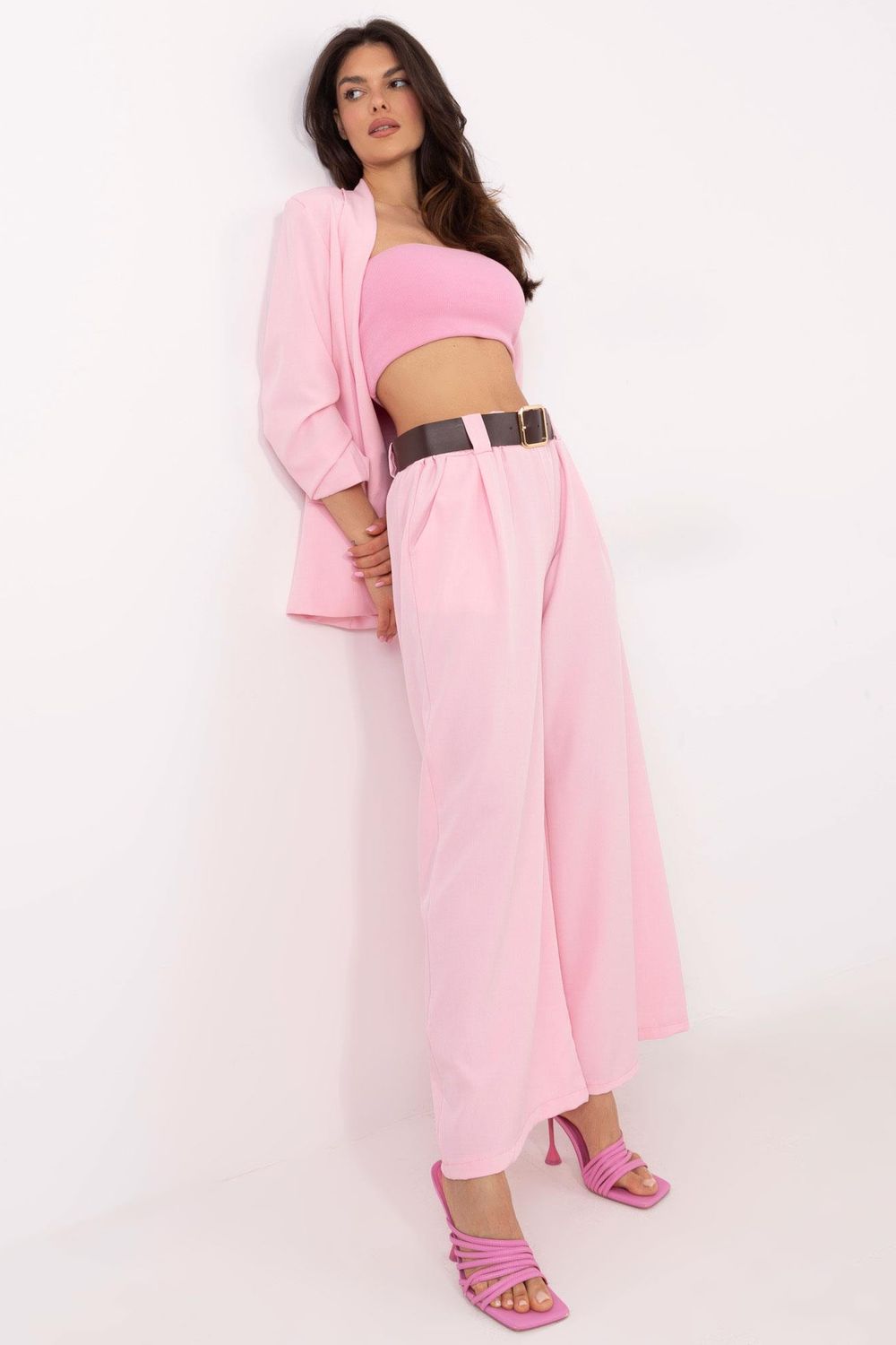 1057407 Women trousers model 206344 Italy Moda