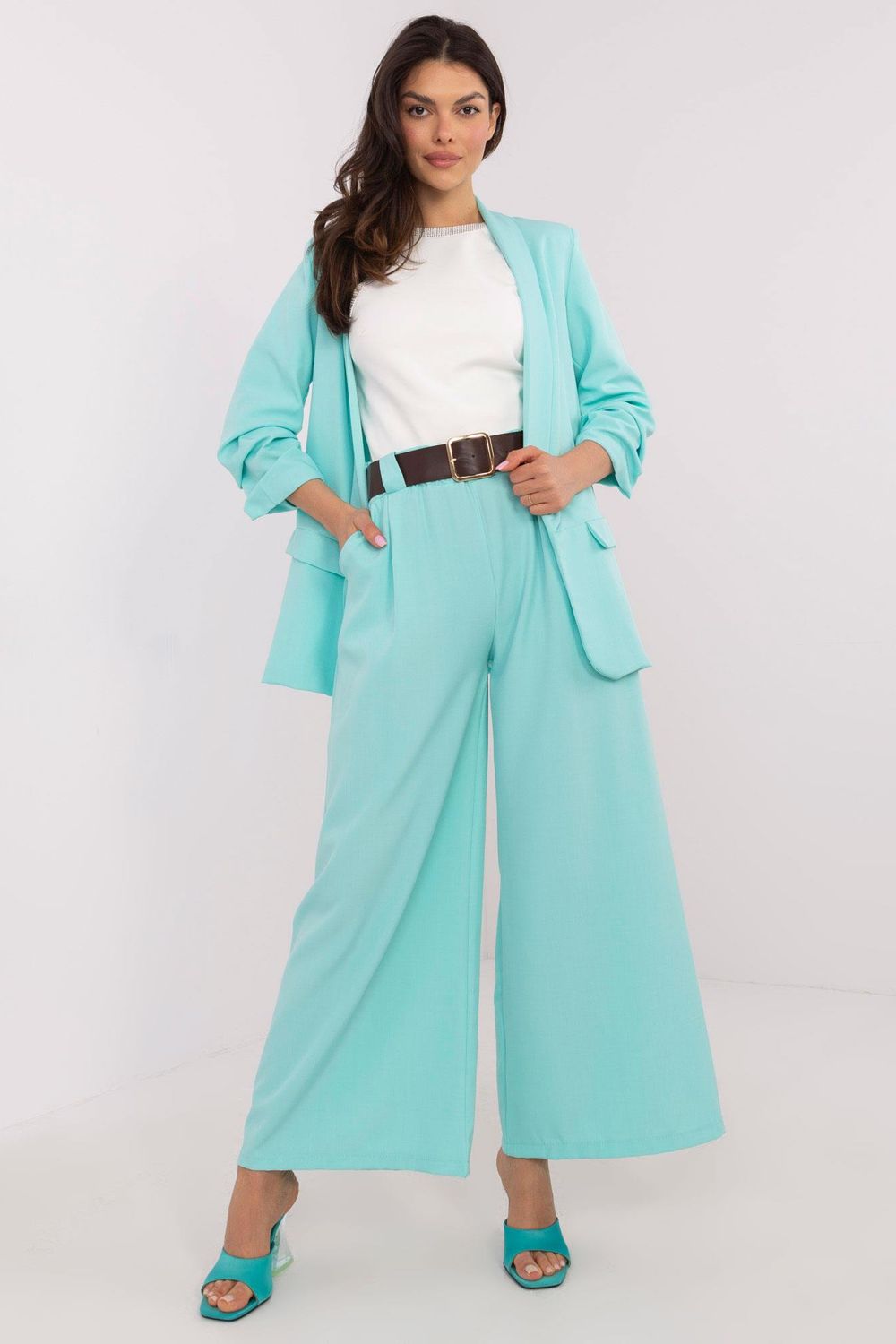1057604 Women trousers model 206410 Italy Moda