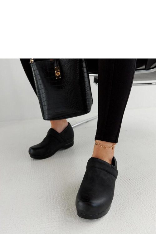 Half shoes model 206480 Solea