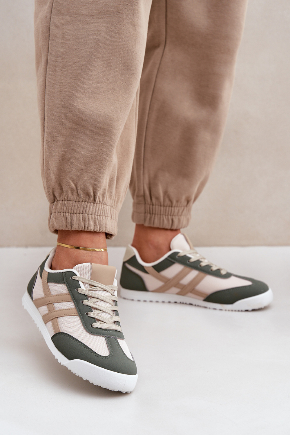 1058821 Sneakers model 206803 Step in style