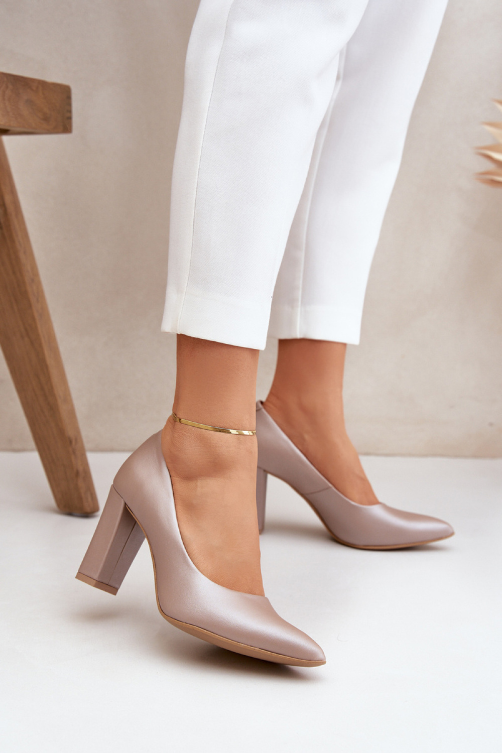 1058869 Block heel pumps model 206819 Step in style