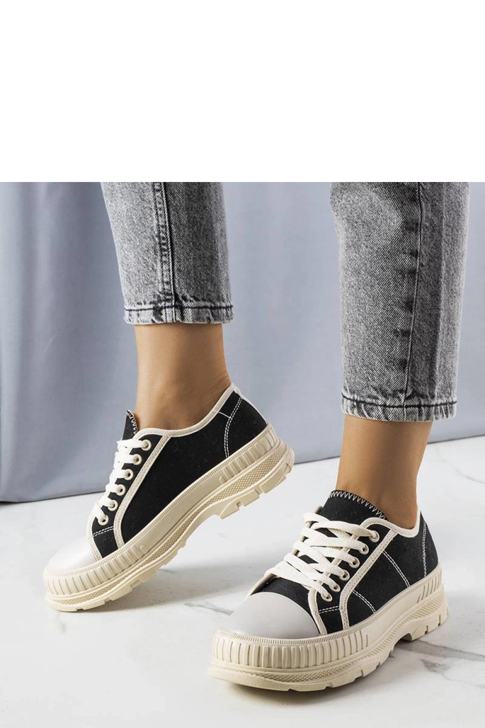 1062927 Sneakers model 207997 Solea