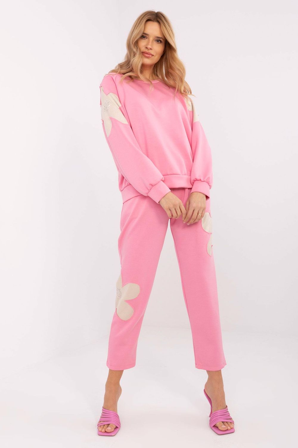 1063409 Set model 208148 Italy Moda