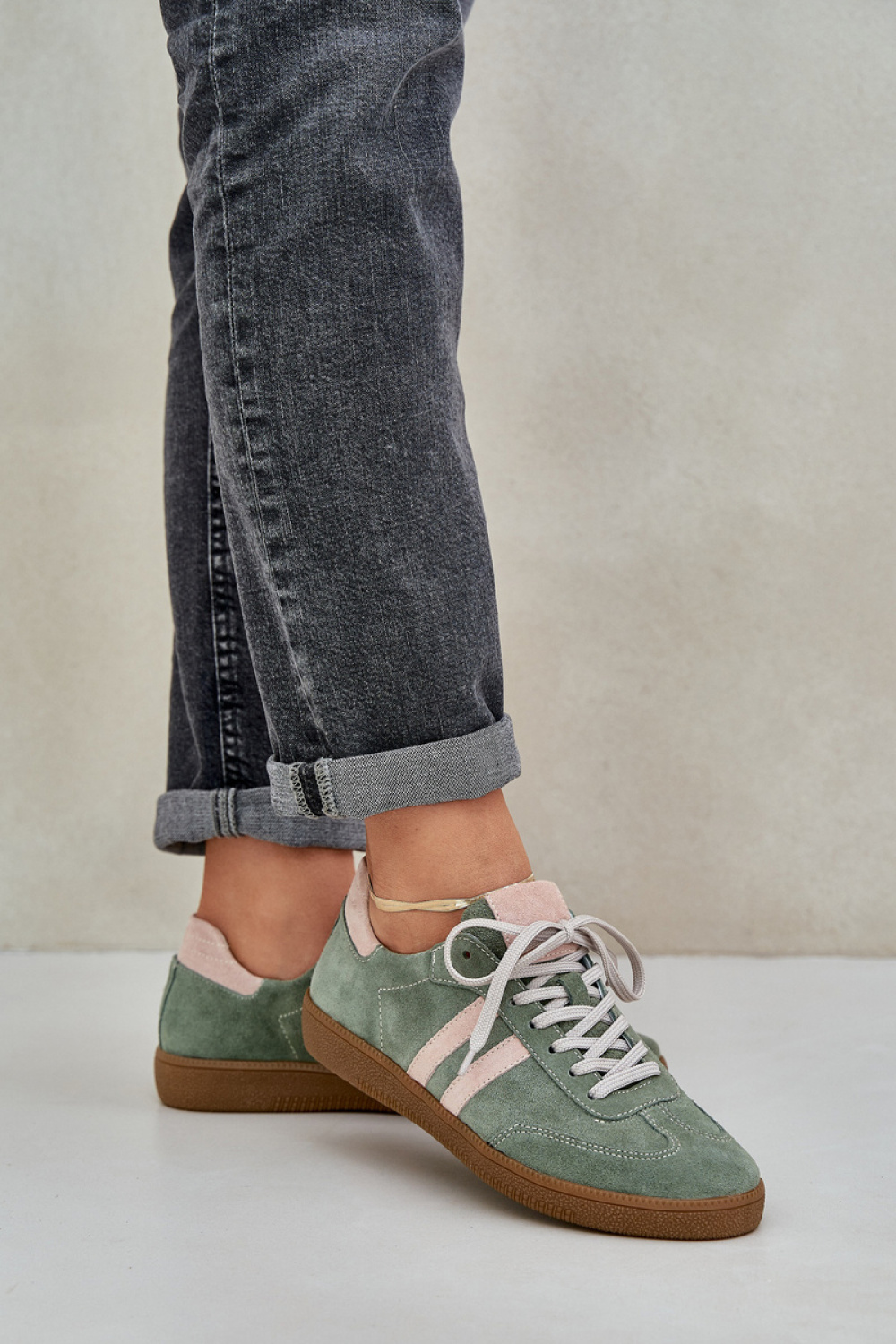 1064638 Sport Shoes model 208537 Step in style
