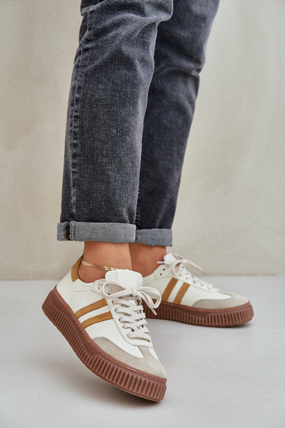1064653 Sport Shoes model 208542 Step in style