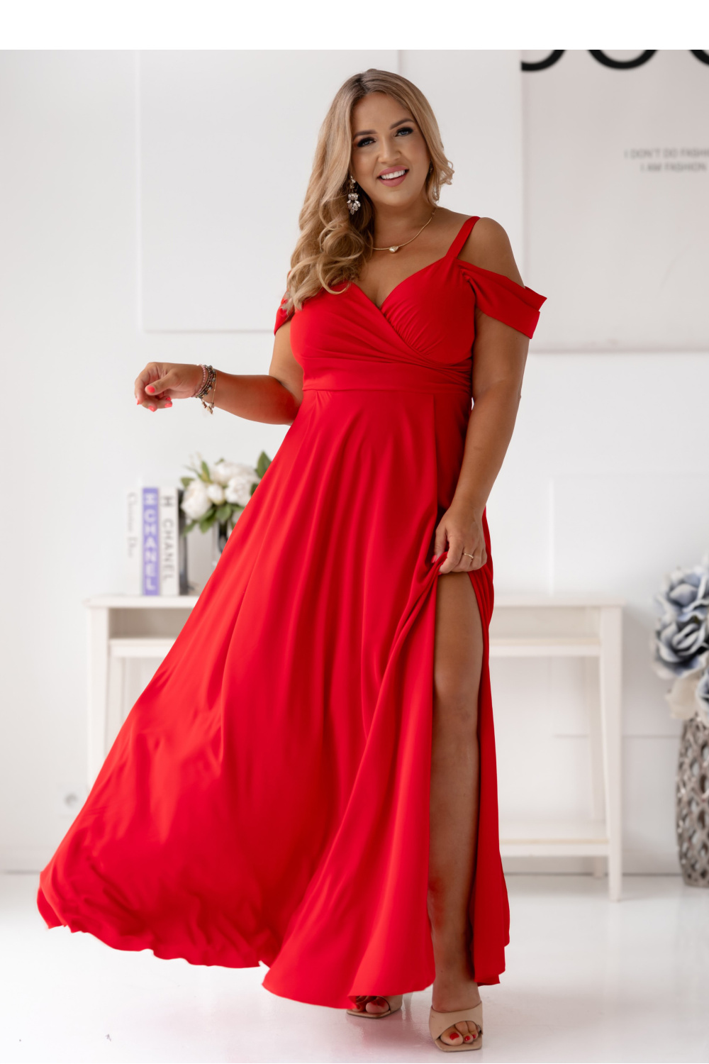1065549 Long dress model 208859 With You