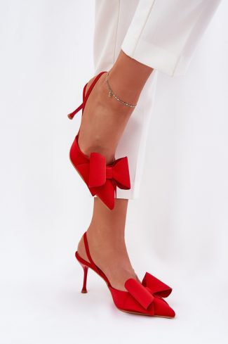 1067077 High heels model 209422 Step in style