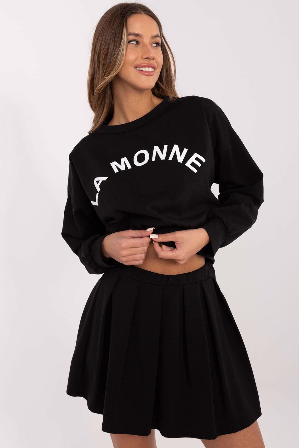 1067674 Set model 209704 Italy Moda