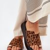 1068441 Buskin model 209949 Step in style