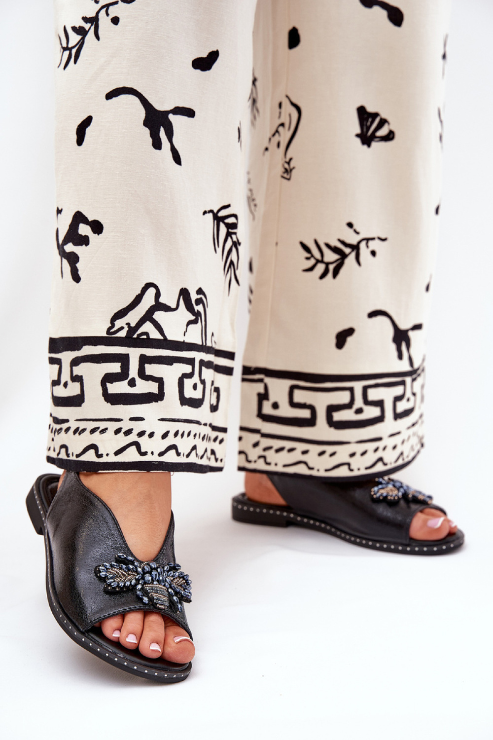 1068755 Sandals model 210057 Step in style