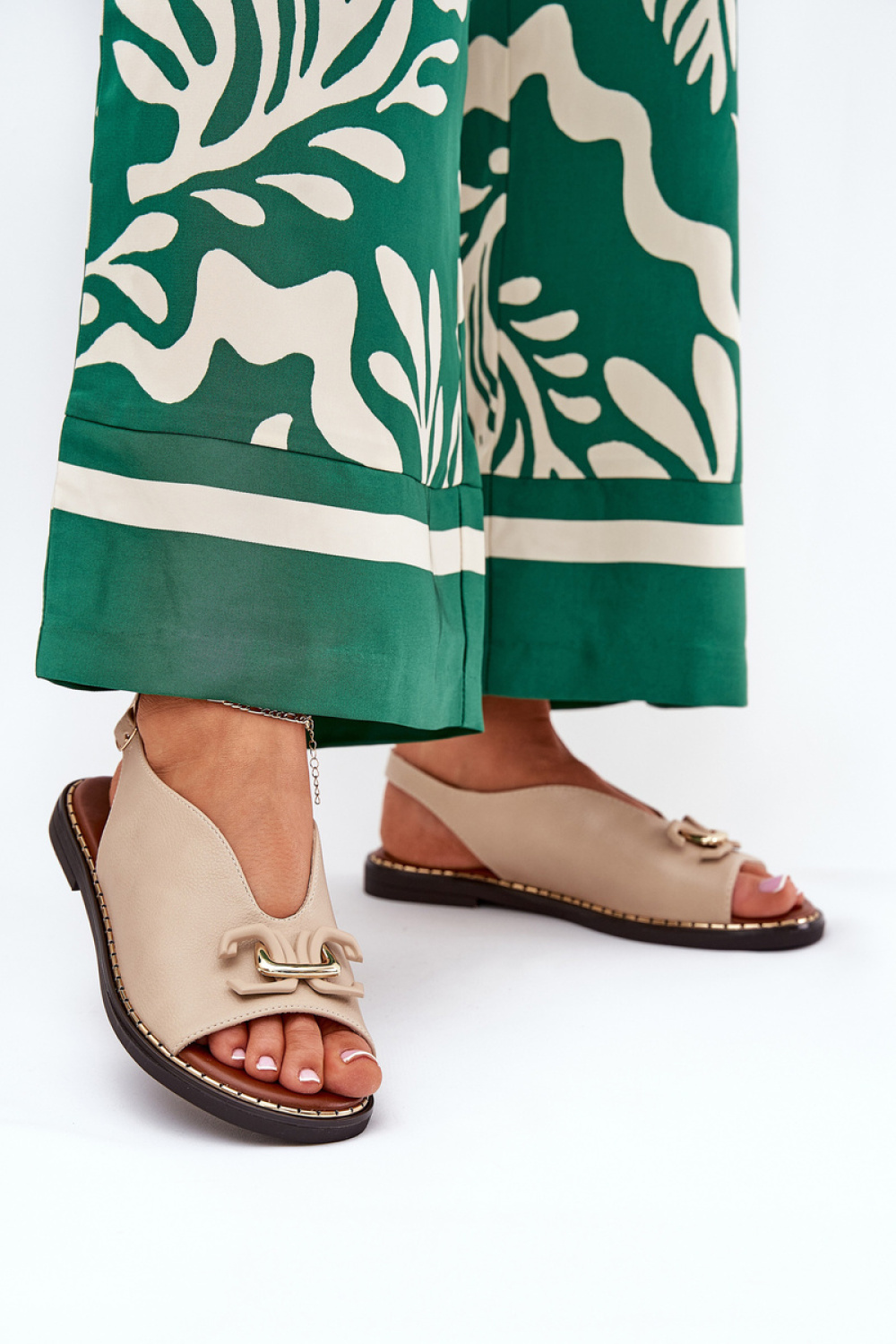 1068779 Sandals model 210065 Step in style