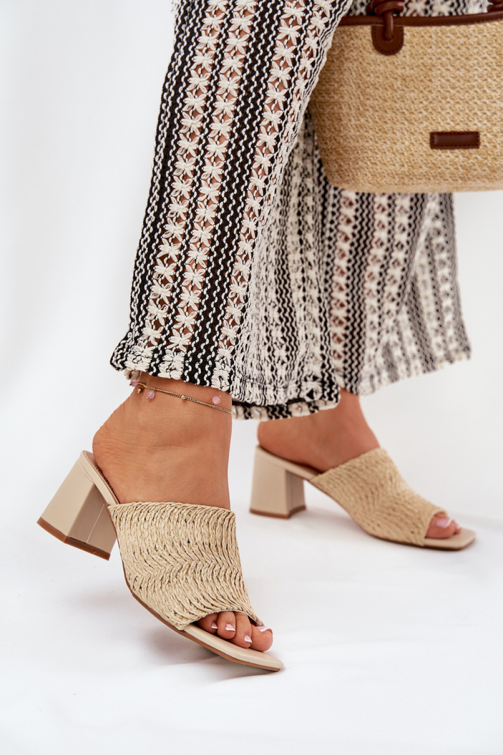 1071399 Heeled sandals model 210782 Step in style