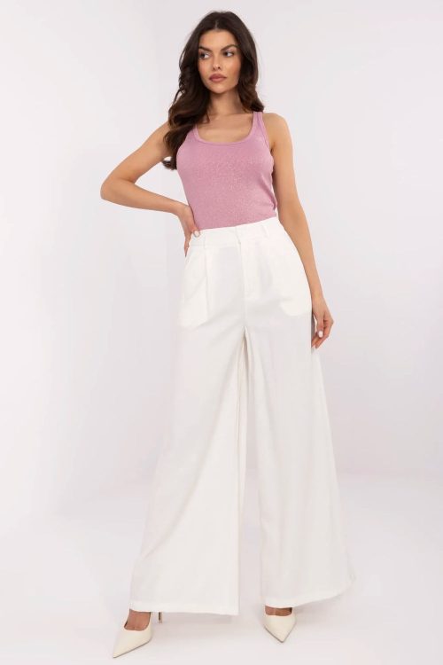 1071647 Women trousers model 210868 NM