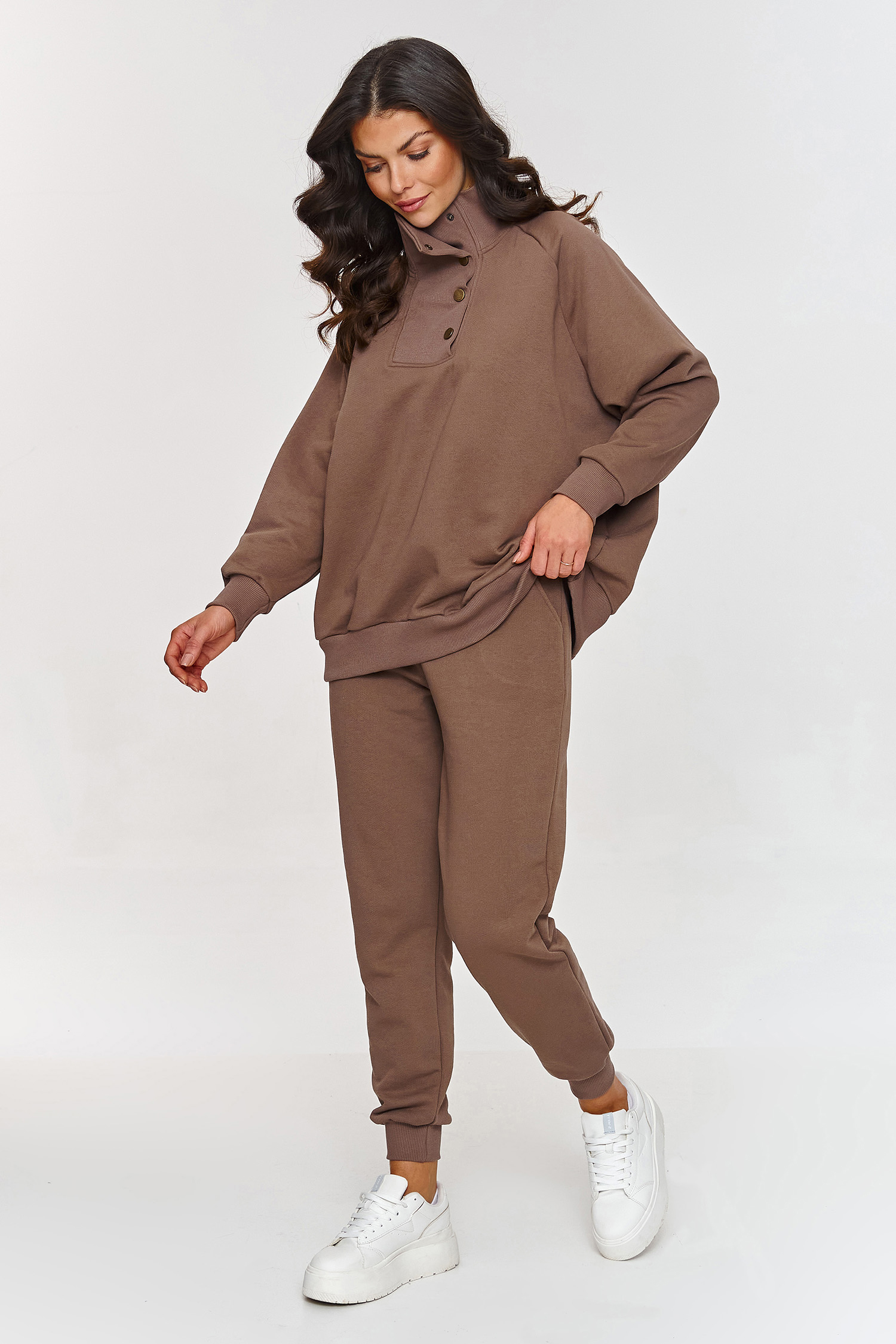 1072083 Set model 209755 Makadamia