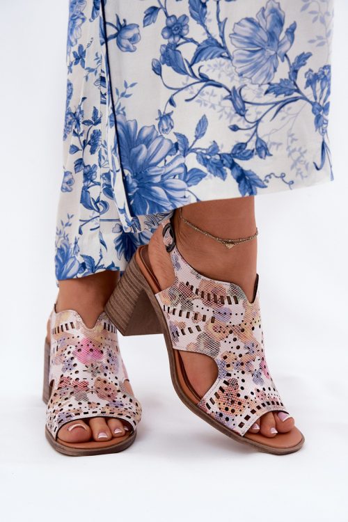 1073160 Heel sandals model 211363 Step in style