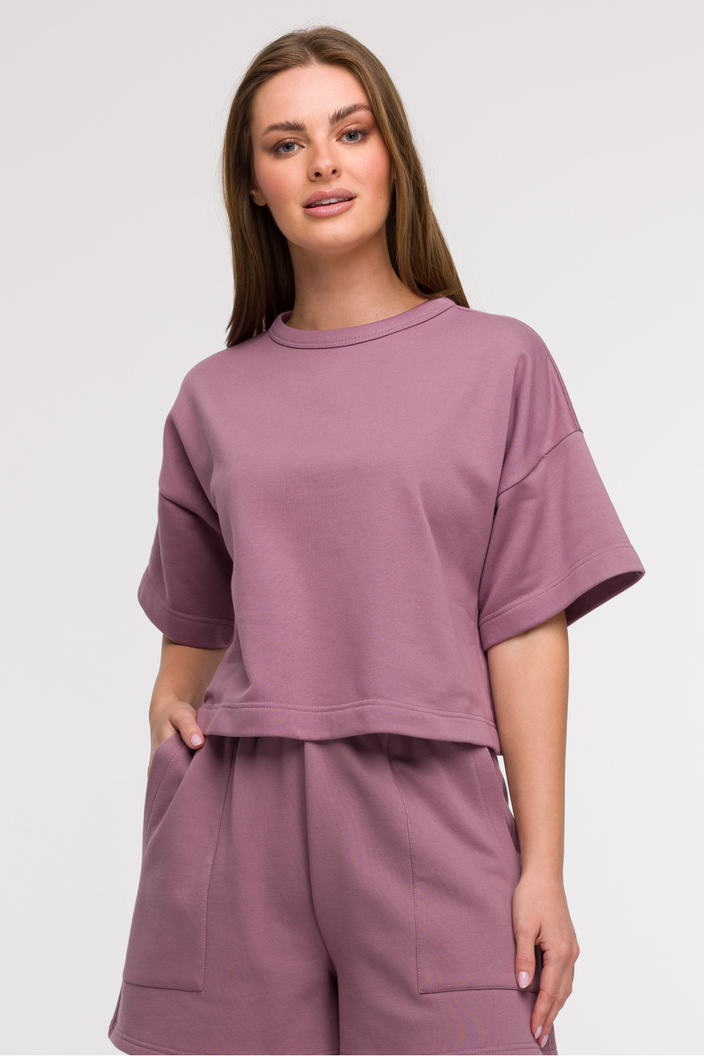1073638 Sweatshirt model 211519 BeWear